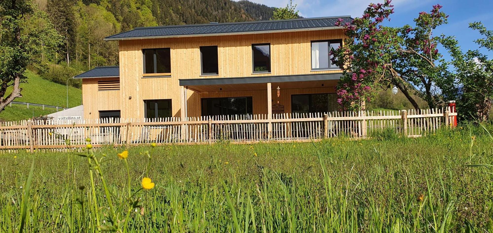 Haus Valtellina Villa Galgenul Exterior photo